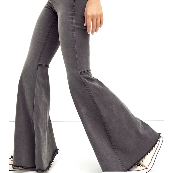 Free People Just Float On Flare Jeans - Picture 3 of 5